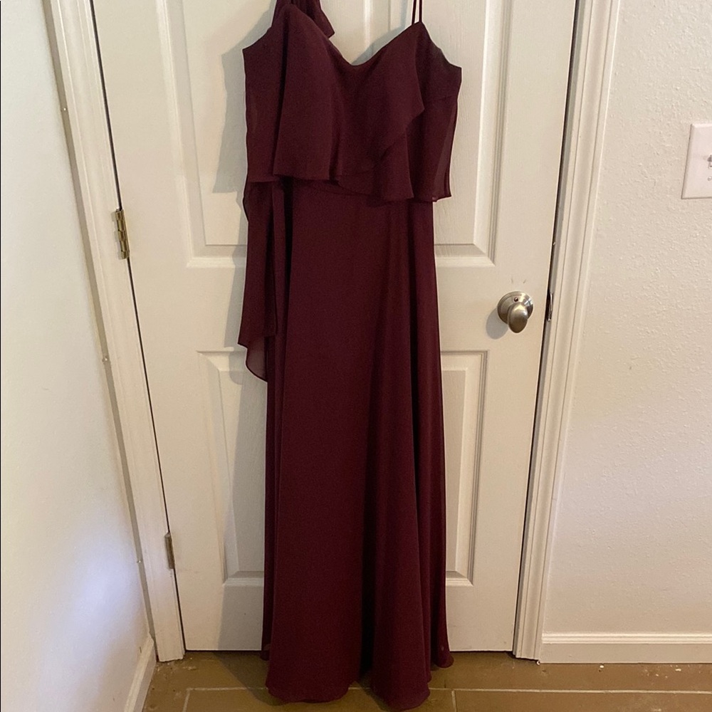 Elegant Burgundy Evening Gown